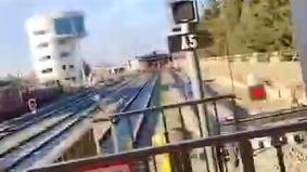Polis Bakıda gənclərin metroda nalayiq hərəkətləri ilə bağlı araşdırma aparır