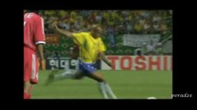 Roberto Carlos ● Top 10 Goals