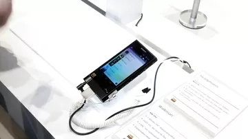 Sony ZX2 - поднимая знамена iPod