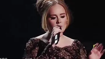 Adele спела балладу