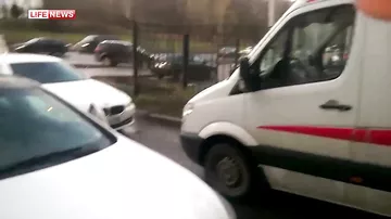 Москвичи избили водителя BMW, перегородившего дорогу «скорой помощи»