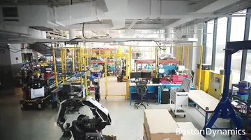 Boston Dynamics şirkəti Stretch adlı yükdaşıyan robotu təqdim edib