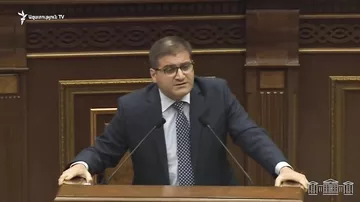 Erməni deputat rus ordusunu qaloşla müqayisə etdi