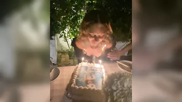 Populyar aktrisa doğum günündə yandı