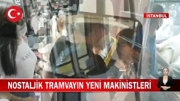Gözəlliyi ilə hər kəsin diqqətini cəlb edən maşinist
