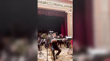 Виртуозная игра на таре - Баку и София, Восток и Запад