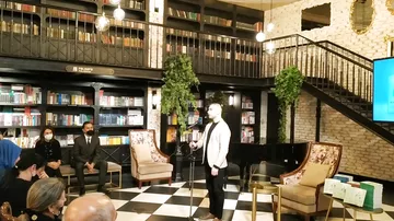 В Баку представлена книга "Голос войны" Нармины Мамедзаде -  необычный и очень трогательный проект о шехидах