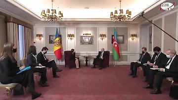 President Ilham Aliyev meets with Moldovan President Maia Sandu in Brussels