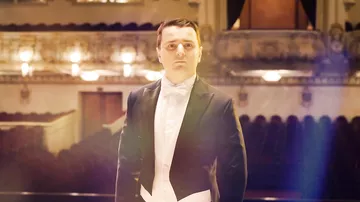 "Дама с камелиями" для бакинцев