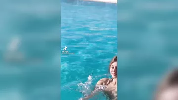 Ukraynalı bloqerin Azərbaycandakı hovuz paylaşımı diqqət çəkdi