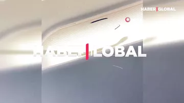 Təyyarə salonundakı ilan təcili enişə səbəb olub