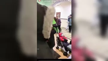 Ukraynada valideynlərini itirən körpələrin çarəsiz halı...