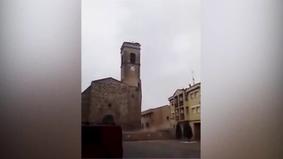 В Испании древняя церковь рухнула на глазах у прохожих