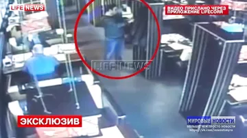 У ростовского бизнесмена в суши-баре из куртки украли полмиллиона
