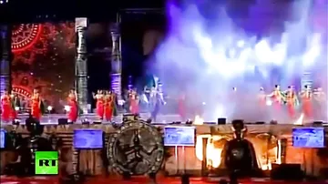 В Мумбаи во время культурного представления загорелась сцена