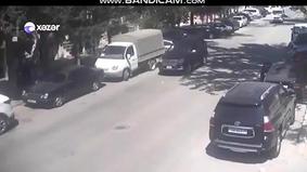 Avtobus Nadir Qafarzadənin avtomobilini vurub