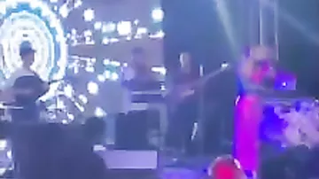 Ройя Айхан выступила с зажигательным концертом в рамках летнего фестиваля "Şazeli Bahçe"