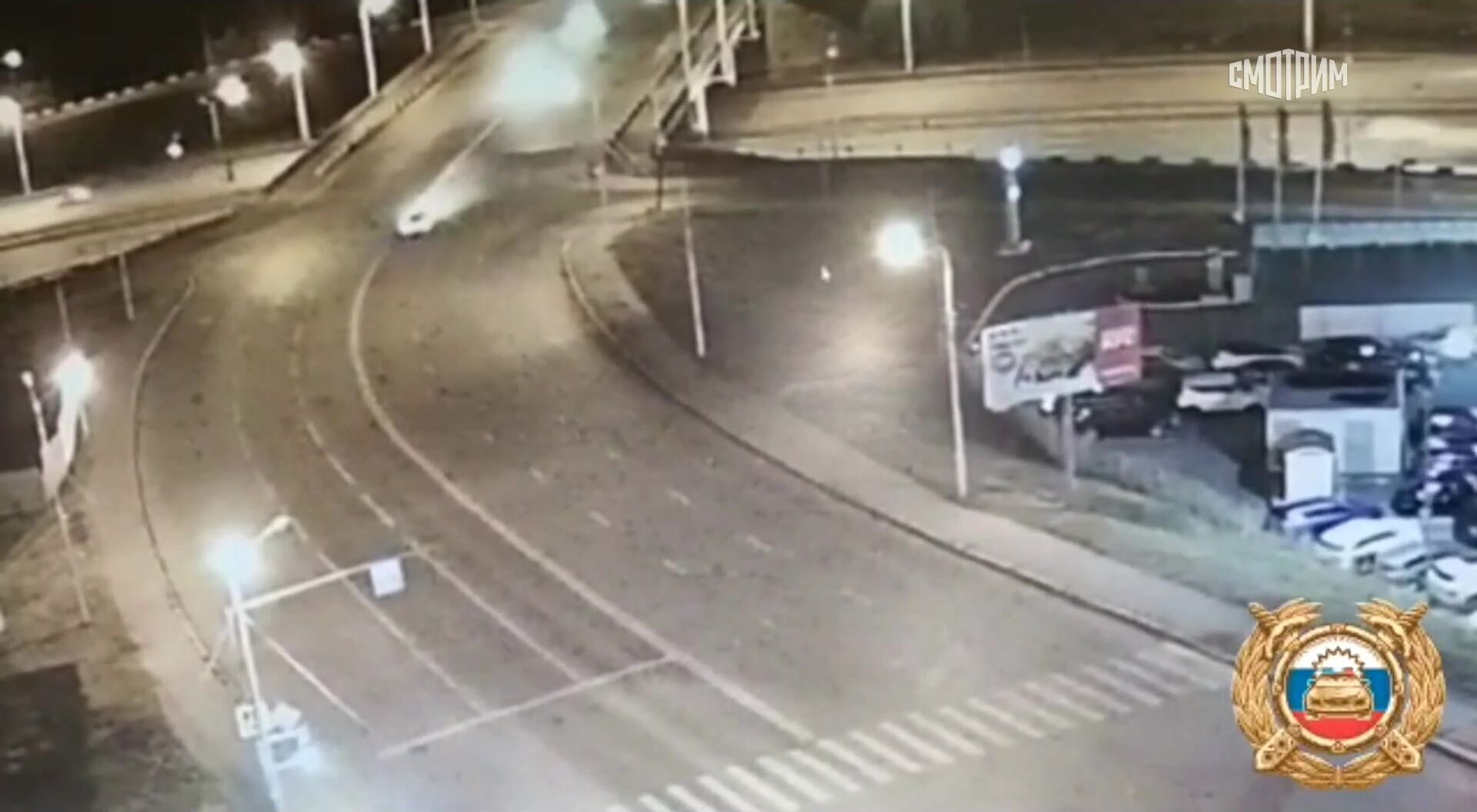 Видео аварии на поцелуевом мосту