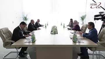 Президент Ильхам Алиев принял исполнительного директора Программы ООН по населенным пунктам