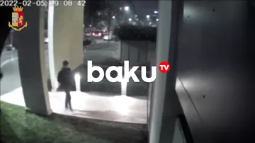 Məşhur futbolçunun villasından bir milyon avro apardılar