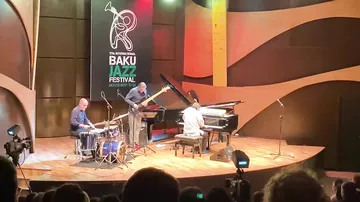 Концерт легендарного Майка дель Ферро в Баку - виртуозные джазовые импровизации и интерпретация классики -2