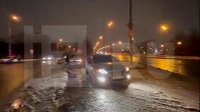 12 автомобилей столкнулись в Москве