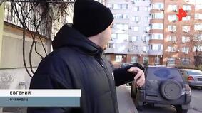 Пьяный мужчина протаранил 12 машин, пытаясь припарковаться в России