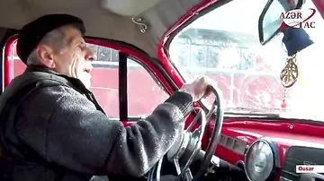 Qusarlı ustanın retro maşınları - 50 min manatlıq “ZİM”, 20 min manatlıq “Pobeda”