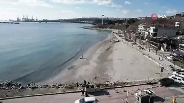 İstanbulda İLGİNC OLAY: Mərmərə dənizi 25 metr geri çəkildi