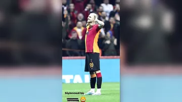 Məşhur futbolçudan "Aşkın olayım" PAYLAŞIMI