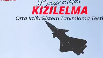 “Bayraktar Kızılelma” 20 min fut yüksəklikdə...