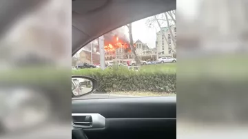 Мощный пожар произошел в Ambassadori Tbilisi Hotel в центре Тбилиси - 4