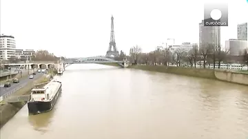 Париж готовится к масштабному наводнению