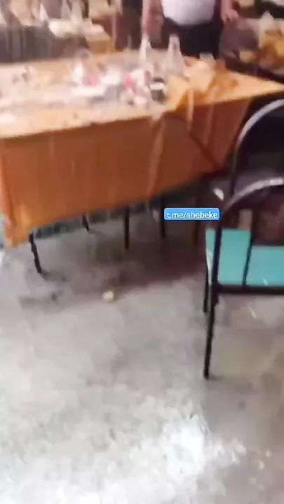Azərbaycanda leysan yağış toyu yarıda dayandırdı