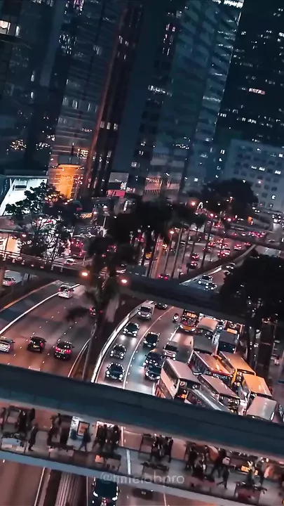 Атмосфера ночного Гонконга