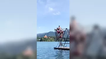А вы бы прыгнули? Озеро Блейд, Словения