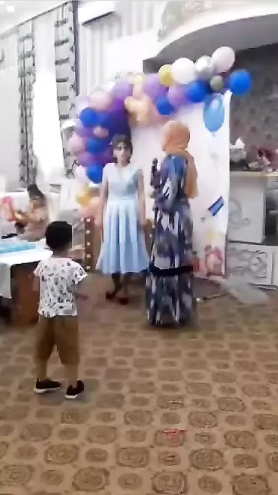 daha bir muellime qizil hediyye edildi