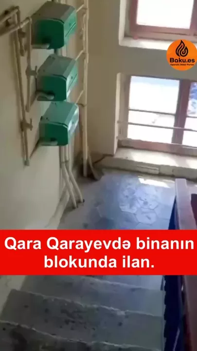 Bakıda binanın blokuna ilan daxil olub