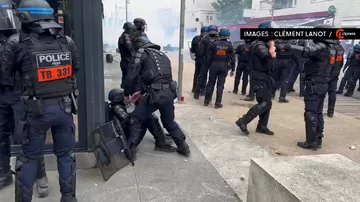 Fransada iğtişaşlar DAVAM EDİR: Polis gözyaşardıcı qazdan istifadə edib - 1