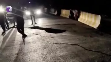 Gecə vaxtı yolun çökməsi gediş-gəlişi İFLİC ETDİ...