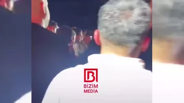 Şəmkirdəki dəbdəbəli toya gələn Ebru Gündəş məclis sahibləri ilə oxuyub-oynadı
