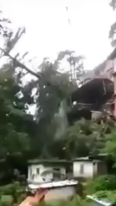 Жертвами наводнений и оползней в Индии стали 49 человек