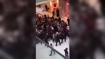 Хаос в торговом центре Дубая