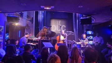 В Париже с аншлагом прошел вечер азербайджанского этно джаз-мугама