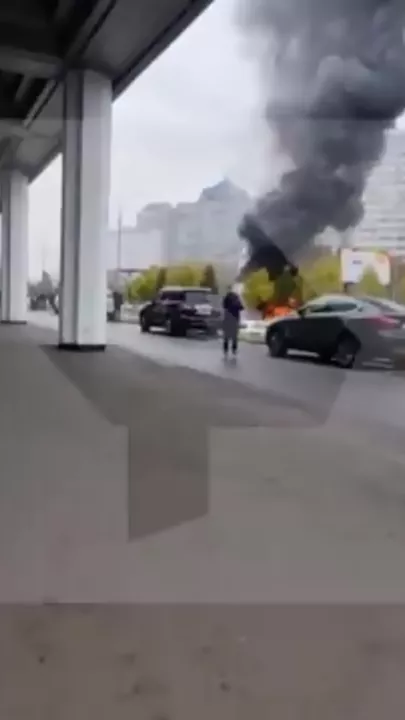 Пассажирский автобус загорелся в Москве