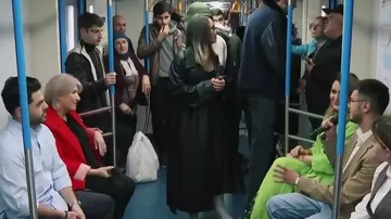 Bakı metrosunda maraqlı anlar