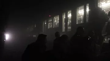 Эвакуация пострадавших в метро Брюсселя