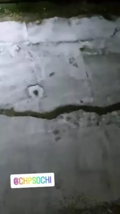 В Сочи прошел мощнейший град, город заледенел