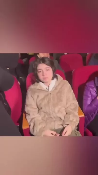 Aygün Bəylərin qızı anası ilə vidalaşır - TƏSİRLİ GÖRÜNTÜLƏR