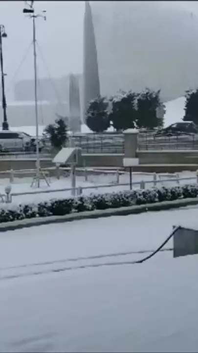 В Лянкяране высота снежного покрова достигла 37 см